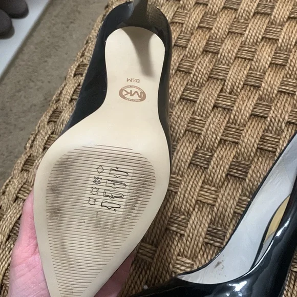 Michael Kors black pumps - Picture 4 of 7